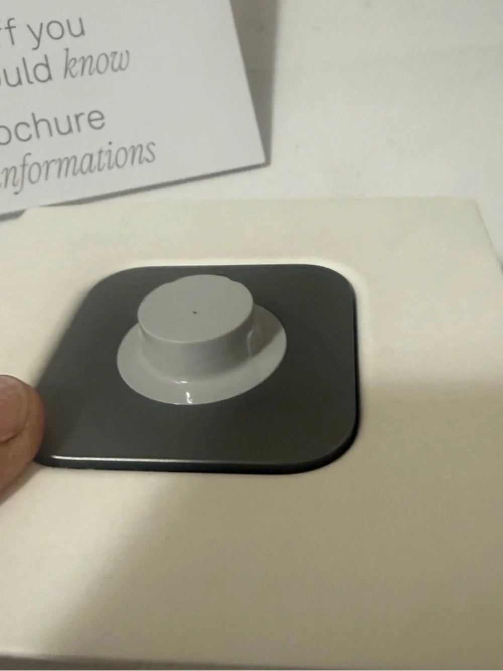 Smart ring, Oura Ring Generation 4, Size 7, silver brunch color New in the box